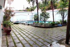 Cho thuê biệt thự 1 trệt 2 lầu mặt tiền đường phan chu trinh.