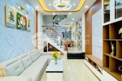 Nhà cần bán 3 tầng shr mới 100 quận tân phú