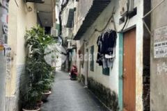 Bán đất tặng 3 nhà c4 văn phú 46m mt10m 2 mặt ngõ