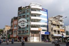 Cho thuê tòa nhà mt châu văn liêm, p10, q5, 8x16.5m, hầm6 tầng. 200 triệu