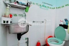 Bán gấp nhà 1 t 1 l ngay đ.phú định p16 q8