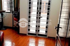 Hiếm nhà ngô gia tự long biên 35mx5t ngõ thông ô tô qua nhà nhỉnh 2 tỷ.