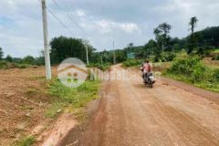 Cần bán lô đất thổ cư sát chợ long tân đường nhựa