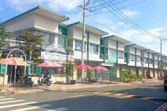 Nhà phố kinh doanh đối diện đại học việt đức