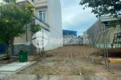 Bán đất ngay chợ chánh lưu mua là có lời dân đông