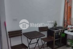 Chi môt ty co nha phô lo đuc quân hai ba