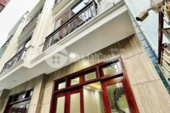 Bán nhà 42m x 4t ngay hồ phúc đồng long biên