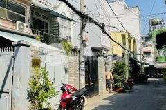 Dãy trọ 3 phòng, 82m2, hẻm ba gác thông.