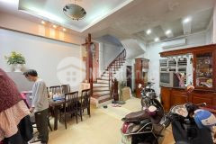 Bán nhà ngõ 15 vường thừa vũ ô tô tránh trước nhà nhà đẹp mê ly 58m 5 tỷ 8