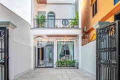 Giảm 400 triệu nhà mặt tiền hẻm 99 lê hồng phong