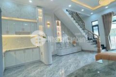 Nhà lầu mặt tiền gần chợ phú mỹ chủ cần bán gấp