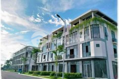 Bán shophouse cao cấp mặt tiền sân golf long an