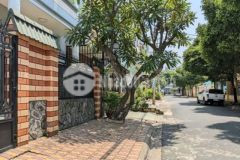 Căn góc 2 mặt tiền đường kdc bình phú q6 dt 150m