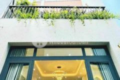 Nhà ngay chợ đúc 2 tấm mới ở ngay