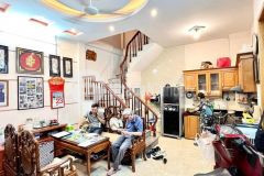 Bán nhà quỳnh đô 35m2 5 tầng ngay gần trục chính quỳnh đô giá chỉ 2 tỷ 6