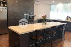 Sock. biệt thự sân vườn hồ tây 200m2, lô góc 3 thoáng, oto đỗ, giá chỉ 17tỷ.