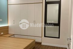 Nhà đẹp giang biên long biên 55mx4t ngõ thông ô tô qua nhà đa tiện ích nhỉnh 2 tỷ.