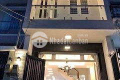 Sang gấp nhà ngay chợ bình chánh 900tr75m2