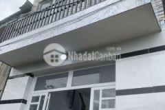 Nhà 4 2m x4 gồm 1 trệt 1 lầu cầu thang đổ