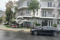 Căn gốc 190m2 dự án dragon village phú hữu quận 9