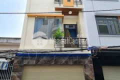 Nha 40m2 đuc 3 tâm đương liên khu 45 binh tân