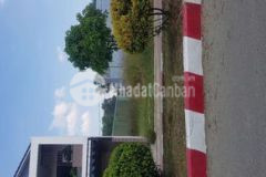 Đât bên cat cân ban