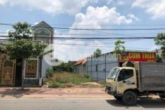 Cần bán đất mặt tiền kinh doanh lê chí dân