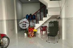 Nhà chợ điều long bình