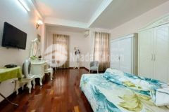 Đội cấn ô tô mặt tiền rộng 80m x 5 tầng 16 tỷ