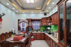 Nhà đẹp, xây chắc chắn để ở, nhà toàn hỗ quý hiếm, sát ngã 3, kinh doanh nhộn nhịp, có hẻm ô tô 6m