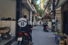 Bán nhà phan đình giót, thanh xuân, nhà đẹp, ngõ ba gác, gần ô tô, dt 42m x4t nhỉnh 4 tỷ