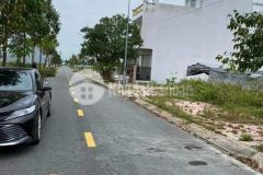 Đang kẹt vốn cần bán lô đất kdc gia hòa, bình chánh, shr