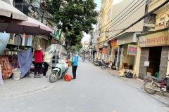 Mặt chính cửu việt 2, trâu quỳ 157m2, mặt tiền 11m lô góc. lh 0985109357.