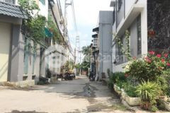 Bán nhà trệt lầu hẻm xe hơi đs 10 ql 13 hbp