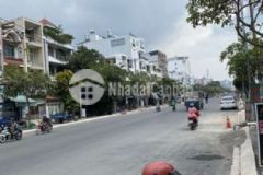 Nhà q6 lý chiêu hoàng cho xây 3 tấm shr