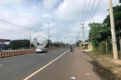 Kẹt tiền ngân hàng chủ cần bán đất cách dt741 80m