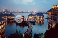 Bán nhà trịnh công sơn lạc long quân tây hồ. view hồ tây dt 200m2. giá 103 tỷ