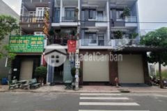 Nhà gần ttyt dĩ an 1 trệt 2 lầu kdc an ninh