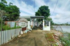 Nhà ở thị trấn tân túc