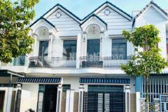 Nhà lầu đường số 8 khu 5a nội thất cao cấp