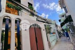 Nhà 2 mặt kiệt full nội thất view biển đẹp