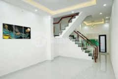 Chỉ còn 6 x tỷ 44m2 3 tầng btct hẻm gần 4m