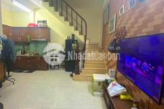 Ô tô đỗ cổng ngay mặt ngõ trung tâm đống đa ở