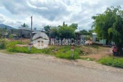 Đất suối cát 206m2 qh đường lớn