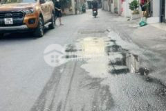 Cần tiền bán gấp nhà tại lĩnh nam 30m x 5 tầng