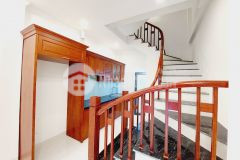 Bán nhà phúc lợi, long biên. 5tầng 31m2 mt3.5 giá chỉ 3 tỷ