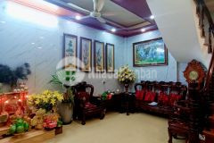 Ba đình nhà đẹp sáng thoáng ngõ rộng nhiều bãi gửi ôtô giá tốt. tân ấp 49m2 4,x tỷ