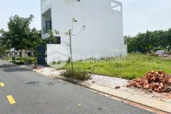 Cần bán lô đất gần kdc phong phú 4, đất full thổ 100m2