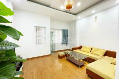 Bán nhà pháo đài láng, đống đa, dt 35m x5t, mt 4,5m. giá 5,2 tỷ.