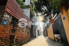 Bán 3 nhà phân lô mới xây bát khối, long biên. giá rẻ nhất thị trường chỉ nhỉnh 3 tỷ